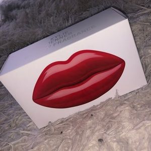 KKW X KYLIE LIP FRANGRANCE